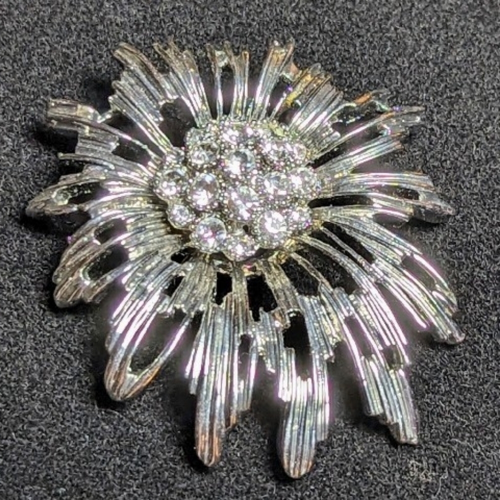 Vintage Silver-Tone Clear Rhinestone Starburst Brooch